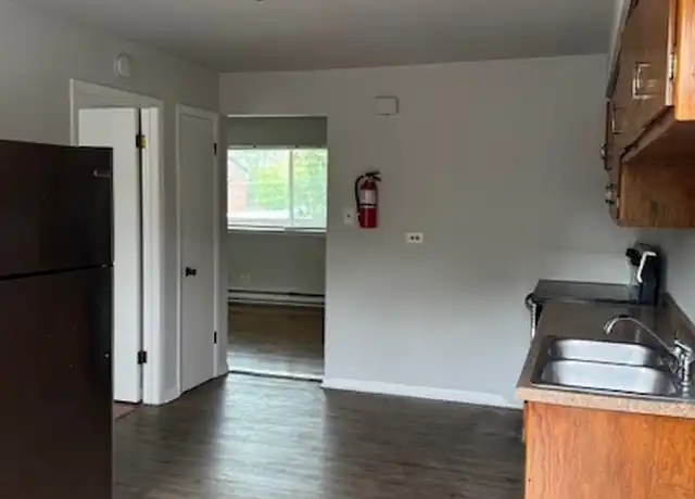 Property at 11001 Ridgeland Ave, Chicago Ridge, IL, 60415, 1 bed, 1 bath, [object Object]