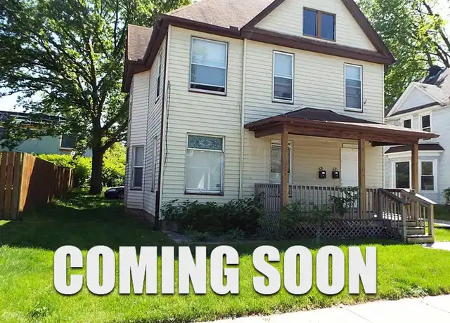 Property at 621 Douglas Ct Unit 2, Davenport, IA, 52803, 1 bed, 1 bath, [object Object]