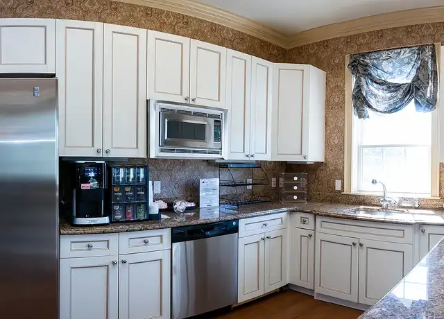 Property at Boulders at Rockaway - 10 Mt Pleasant Ave, Dover, NJ, 07801, 1 bed, 1 bath, [object Object]