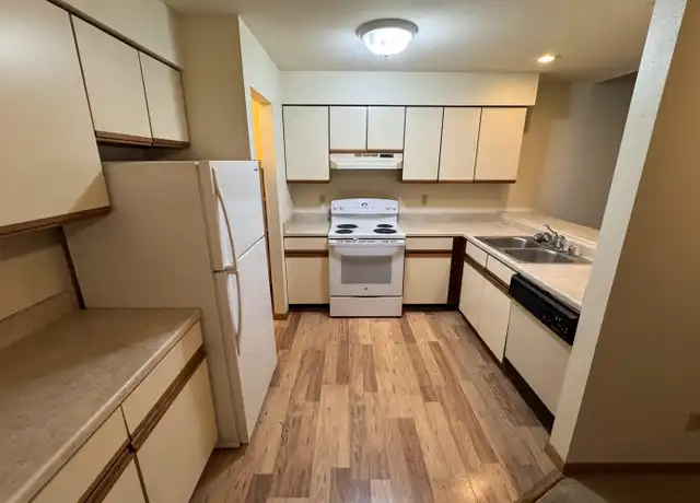 Property at 2411 Tawhee Dr Unit 214, Fitchburg, WI, 53711, 1 bed, 1 bath, [object Object]