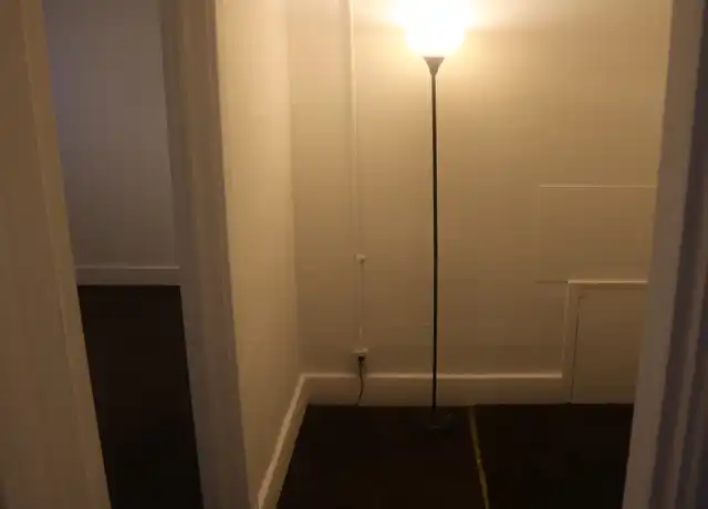 Property at 716 E 4th Ave Unit 6, Hutchinson, KS, 67501, 1 bed, 1 bath, [object Object]