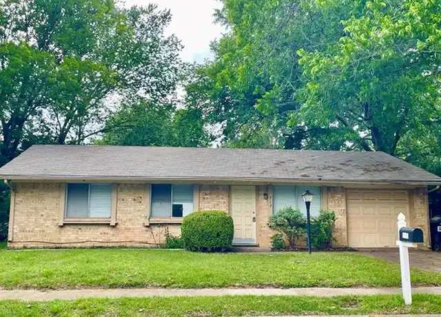 Property at 217 Bellaire Dr, Denton, TX, 76209, 3 beds, 1.5 baths, [object Object]