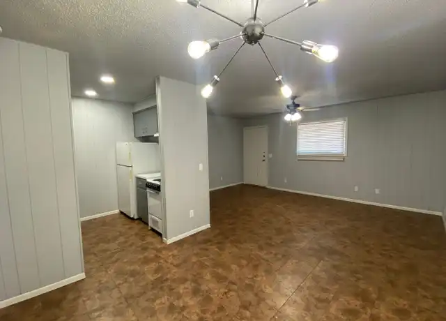 Property at 222 S Westgate Dr, Weslaco, TX, 78596, 1 bed, 1 bath, [object Object]