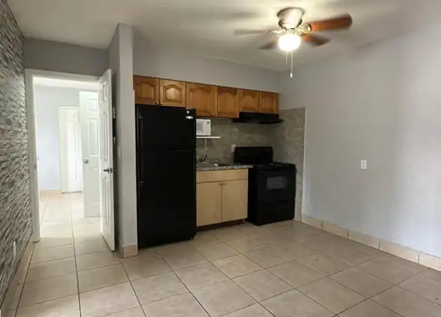 Property at 100 NW 30th Ave #2, Fort Lauderdale, FL, 33311, 2 beds, 1 bath, [object Object]