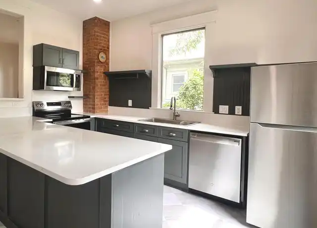Property at 612 Haines Ave, Dallas, TX, 75208, 2 beds, 1 bath, [object Object]