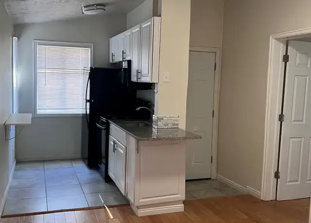 Property at 41 E 200 N Unit 3, Salt Lake City, UT, 84103, 1 bed, 1 bath, [object Object]