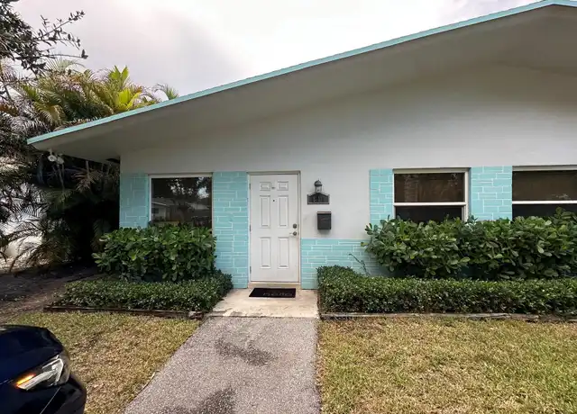 Property at 811 SW 14th St, Fort Lauderdale, FL, 33315, 3 beds, 2 baths, [object Object]