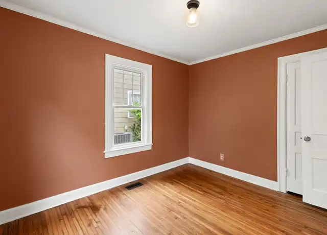 Property at 328 Harrington Ave, Madison, TN, 37115, 2 beds, 1.5 baths, [object Object]