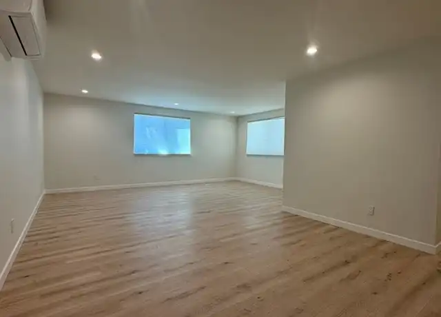 Property at 5724 Noble Ave, Sherman Oaks, CA, 91411, 2 beds, 2 baths, [object Object]
