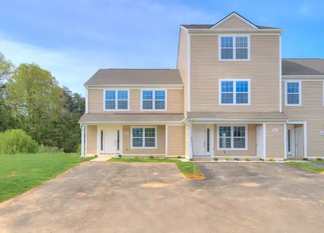 Property at 300 Amber Cir NW, Christiansburg, VA, 24073, 3 beds, 2.5 baths, [object Object]