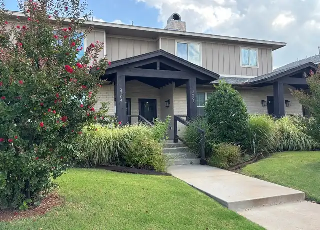 Property at 2208 Kavanaugh Blvd, Oklahoma City, OK, 73120, 2 beds, 2.5 baths, [object Object]