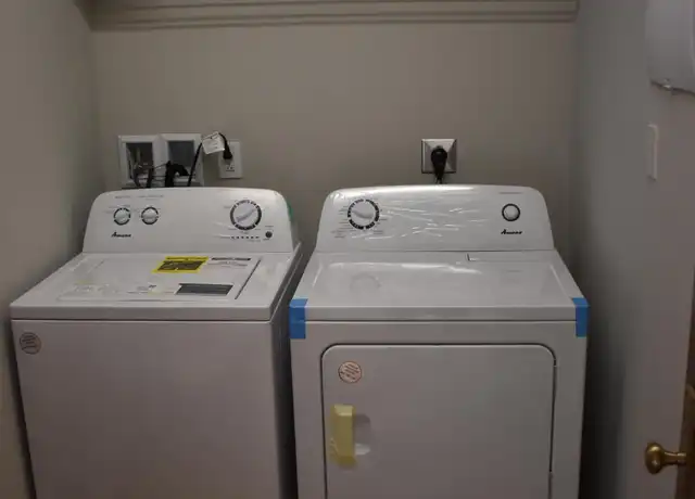 Property at 128 S Chatham Ave Unit D, Siler City, NC, 27344, 2 beds, 1 bath, [object Object]