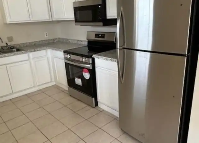 Property at 1609 Jones St Unit B, Taylor, TX, 76574, 2 beds, 1 bath, [object Object]