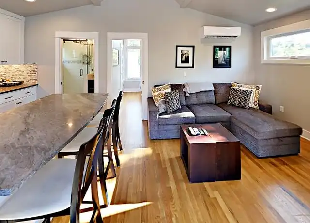 Property at 2206 Iva Ln, Austin, TX, 78704, 1 bed, 1 bath, [object Object]