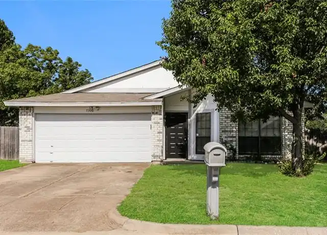 Property at 7300 Wayfarer Trl, Fort Worth, TX, 76137, 3 beds, 2 baths, [object Object]