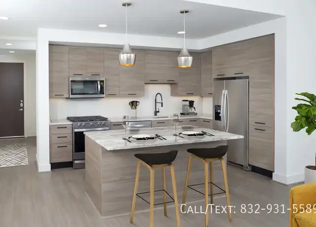 Property at 1710 Smith St Unit CNDN, Houston, TX, 77002, 0 beds, 1 bath, [object Object]