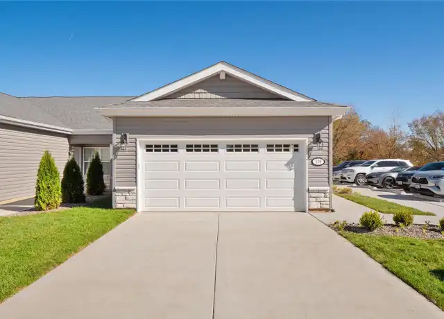 Property at 200 Yachtsman Dr, O'Fallon, MO, 63366, 2 beds, 2 baths, [object Object]