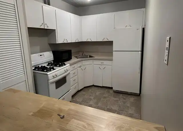 Property at 1403 Tennessee St Unit 9, Lawrence, KS, 66044, 2 beds, 1 bath, [object Object]