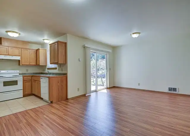 Property at M0833 Arbor Terrace Condo's - 1661 W Cemetery Rd, Oak Harbor, WA, 98277, 2 beds, 1 bath, [object Object]