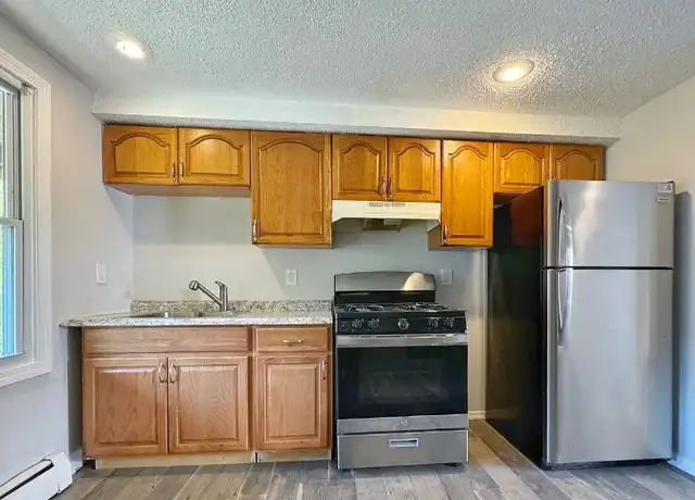 Property at 86 Washburn St, Springfield, MA, 01107, 3 beds, 1.5 baths, [object Object]
