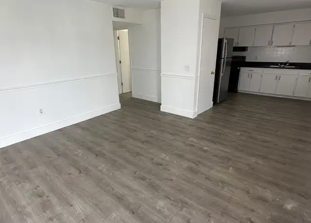 Property at 4824 E Busch Blvd Unit 9211-10, Tampa, FL, 33617, 2 beds, 2 baths, [object Object]