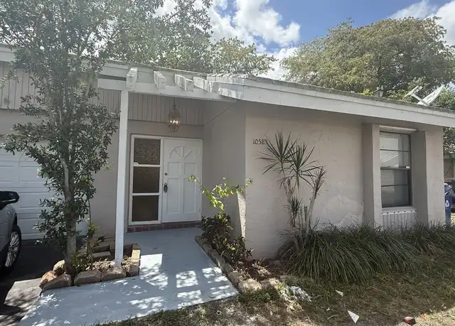 Property at 10583 La Placida Dr, Coral Springs, FL, 33065, 3 beds, 2 baths, [object Object]