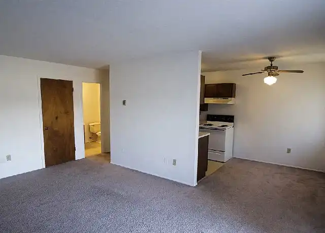 Property at Westwood Apartments - SP Lafayette LLC - 427 Lafayette Rd, Medina, OH, 44256, 2 beds, 1 bath, [object Object]