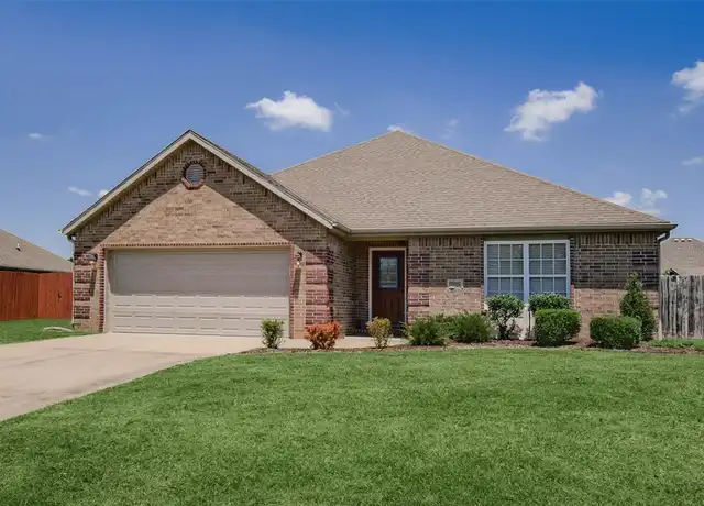 Property at 2800 SW Azalea Ave, Bentonville, AR, 72713, 4 beds, 2 baths, [object Object]