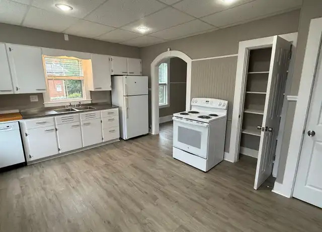 Property at 6 Federal St Unit B, Dover, NH, 03820, 2 beds, 1 bath, [object Object]