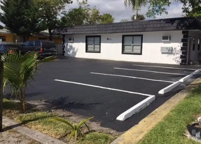 Property at 1317 NE 5th Ave Unit 6, Fort Lauderdale, FL, 33304, 1 bed, 1 bath, [object Object]