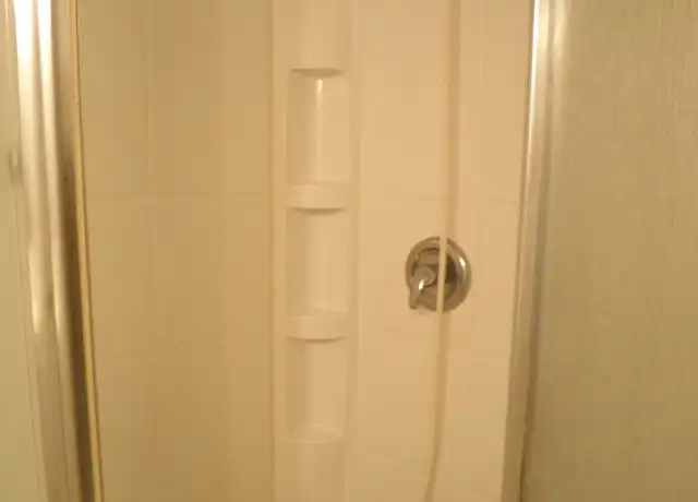 Property at 23 E Toledo St, Duluth, MN, 55811, 4 beds, 2 baths, [object Object]