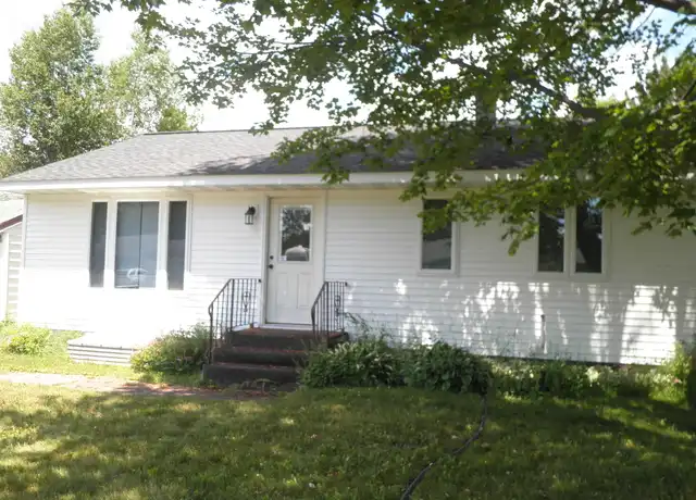 Property at 23 E Toledo St, Duluth, MN, 55811, 4 beds, 2 baths, [object Object]