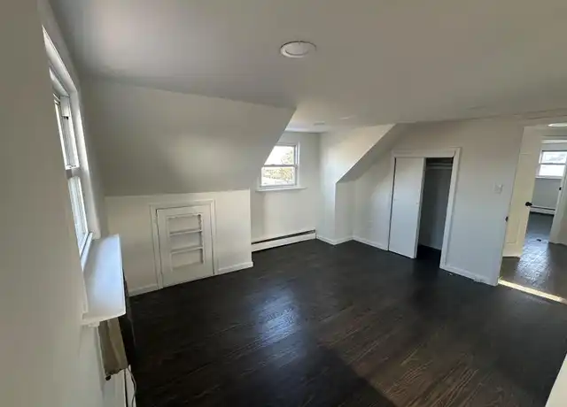 Property at 271 Louis Ave, Floral Park, NY, 11001, 2 beds, 1 bath, [object Object]