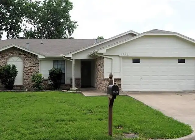 Property at 3732 Greenstone Dr, Fort Worth, TX, 76137, 3 beds, 2 baths, [object Object]