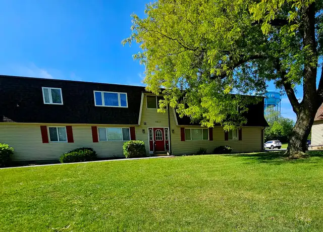 Property at 1621 Carriage Hill Dr #8, Waterloo, IA, 50701, 2 beds, 1 bath, [object Object]