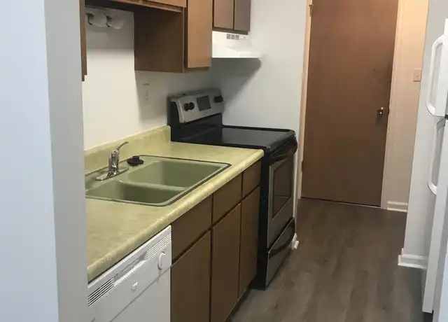 Property at 1000 Croghan St Unit 307, Fremont, OH, 43420, 2 beds, 1 bath, [object Object]