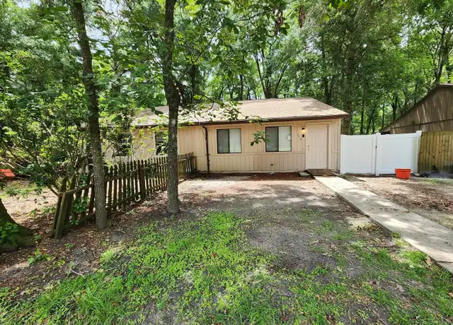 Property at 2018 SW 70th Ter, Gainesville, FL, 32607, 3 beds, 2 baths, [object Object]