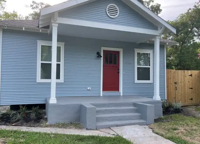 Property at 2715 Cochran St, Houston, TX, 77009, 2 beds, 2 baths, [object Object]
