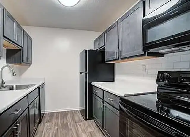 Property at Crown Pointe - 201 Powell Mill Rd, Spartanburg, SC, 29301, 1-3 bed, 1-2 bath, [object Object]