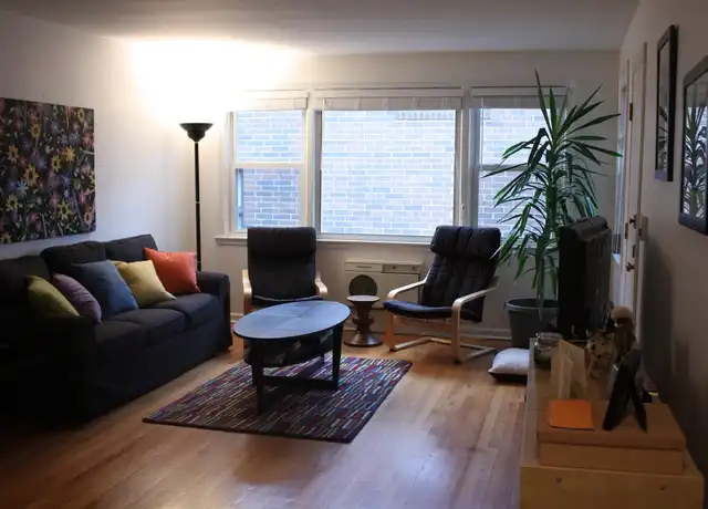 Property at 914 Hinman Ave Unit 3W, Evanston, IL, 60202, 2 beds, 1 bath, [object Object]