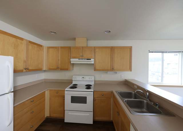 Photo of 1225 N Oak Harbor St Unit K4 [[?]20], Oak Harbor, WA 98277