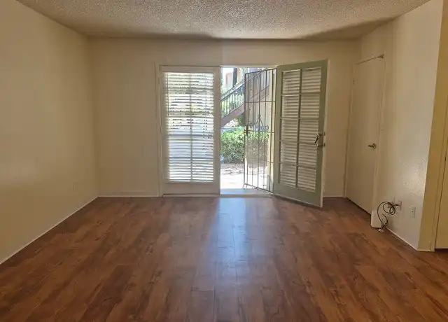 Property at The Lakes Apartments - 5666 E Hampton St, Tucson, AZ, 85712, 1 bed, 1 bath, [object Object]