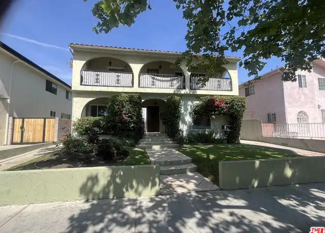 Property at 606 N Sycamore Ave Unit 606 1/4, Los Angeles, CA, 90036, 2 beds, 1 bath, [object Object]