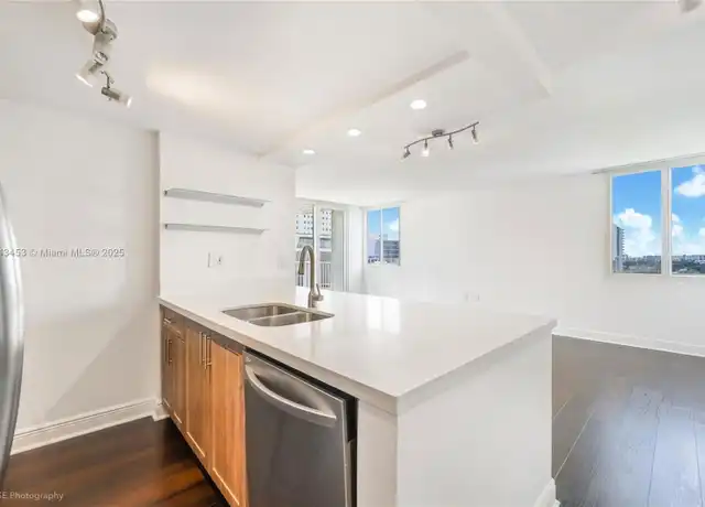 Property at 850 N Miami Ave, Miami, FL, 33136, 2 beds, 2 baths, [object Object]