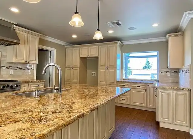 Property at 10021 Rutledge Pl, Sun Valley, CA, 91352, 4 beds, 2 baths, [object Object]