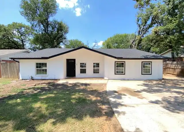 Property at 1011 N Lucas Dr, Grapevine, TX, 76051, 5 beds, 2 baths, [object Object]