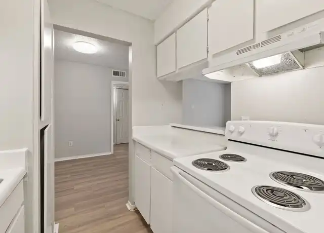 Property at Magnolia Flats - 1720 Wooten Park Dr, Austin, TX, 78757, 0 beds, 1 bath, [object Object]