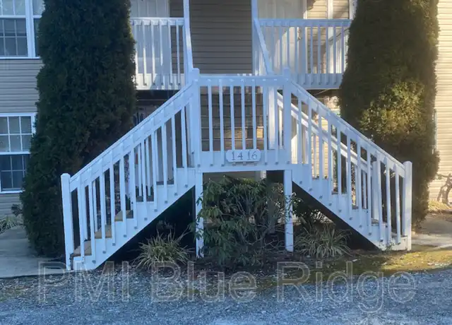 Property at 1416 Highland Ave Unit B, Hendersonville, NC, 28792, 2 beds, 1 bath, [object Object]
