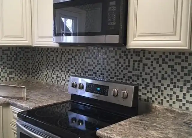 Property at Brook Haven Condominiums - 424 Middle Tpke W, Manchester, CT, 06040, 1-2 bed, 1 bath, [object Object]