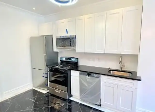 Property at 77 W 85th St Unit 2D, New York, NY, 10024, 3 beds, 3 baths, [object Object]